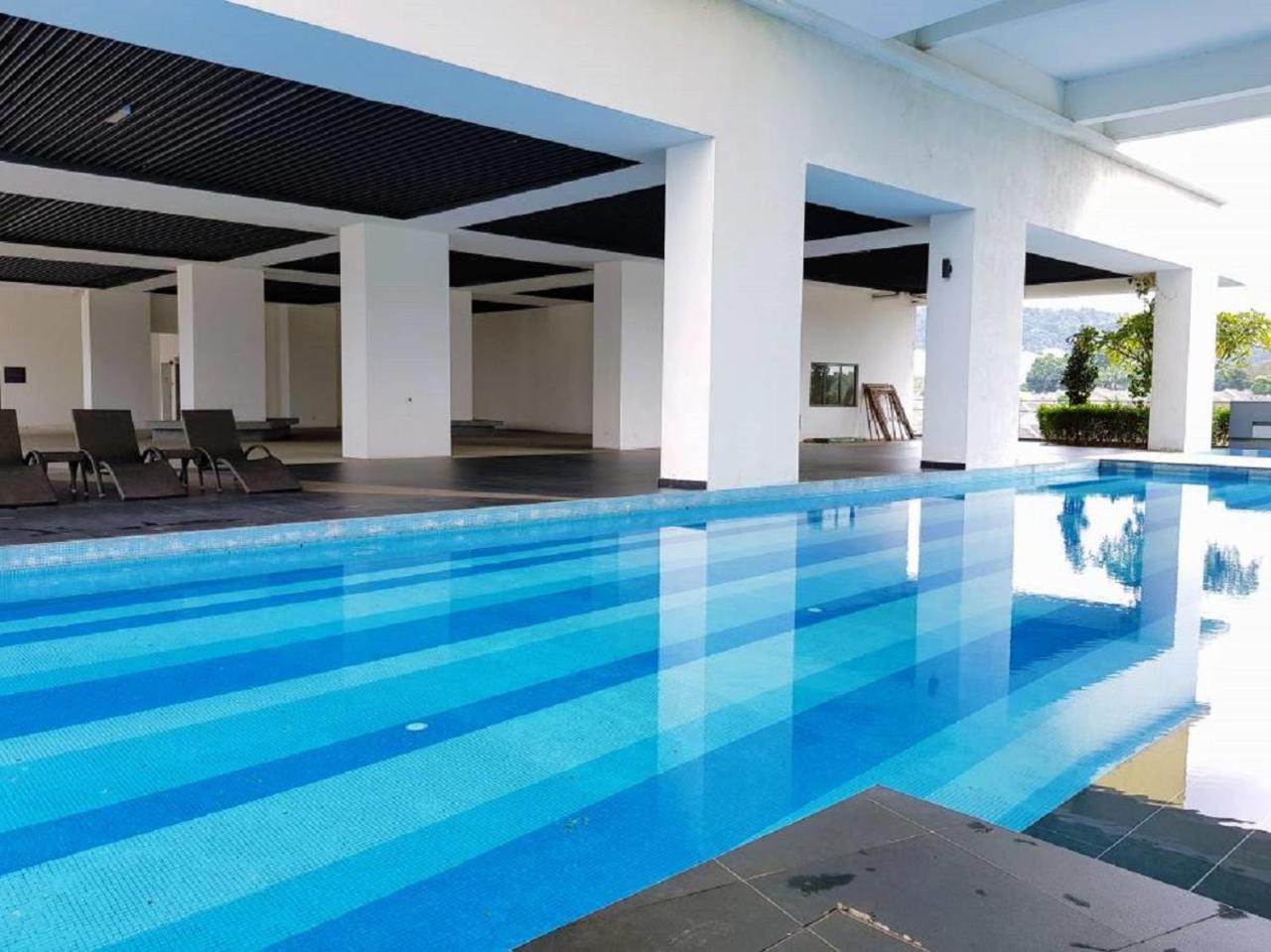 Puchong 8-12 Pax 5Min Lrt Cozy Apartment Ioi Mall Luaran gambar