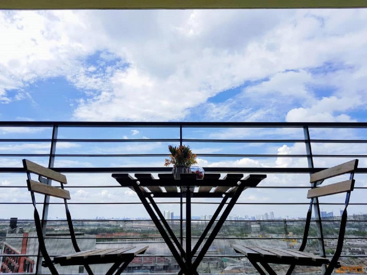 Puchong 8-12 Pax 5Min Lrt Cozy Apartment Ioi Mall Luaran gambar