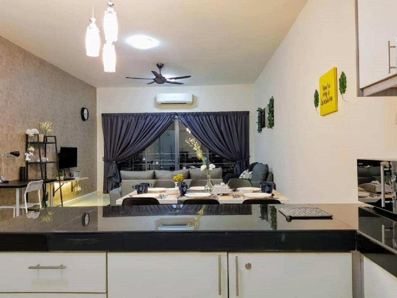 Puchong 8-12 Pax 5Min Lrt Cozy Apartment Ioi Mall Luaran gambar