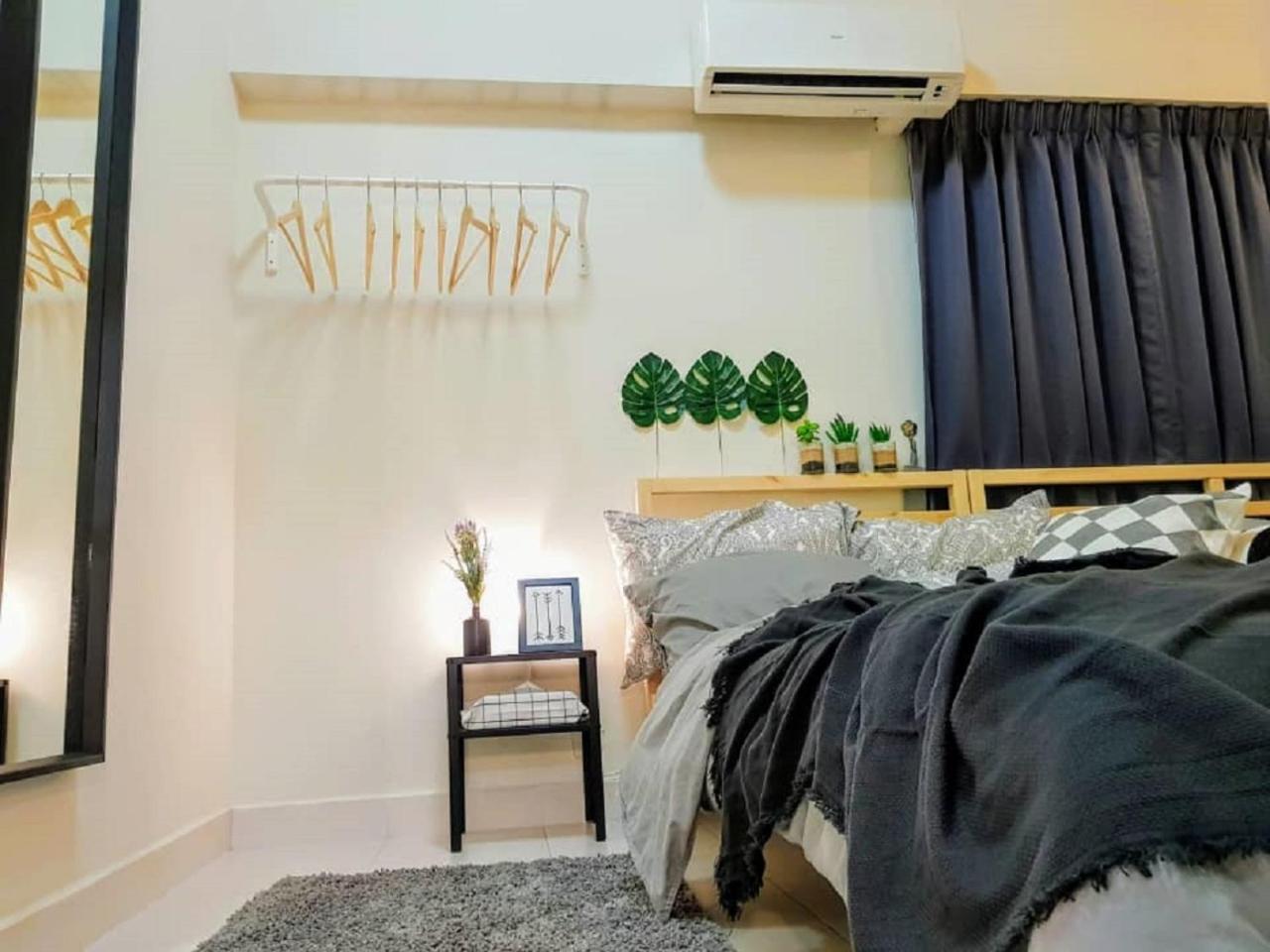 Puchong 8-12 Pax 5Min Lrt Cozy Apartment Ioi Mall Luaran gambar