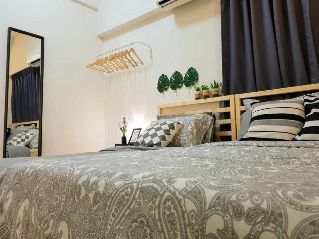 Puchong 8-12 Pax 5Min Lrt Cozy Apartment Ioi Mall Luaran gambar